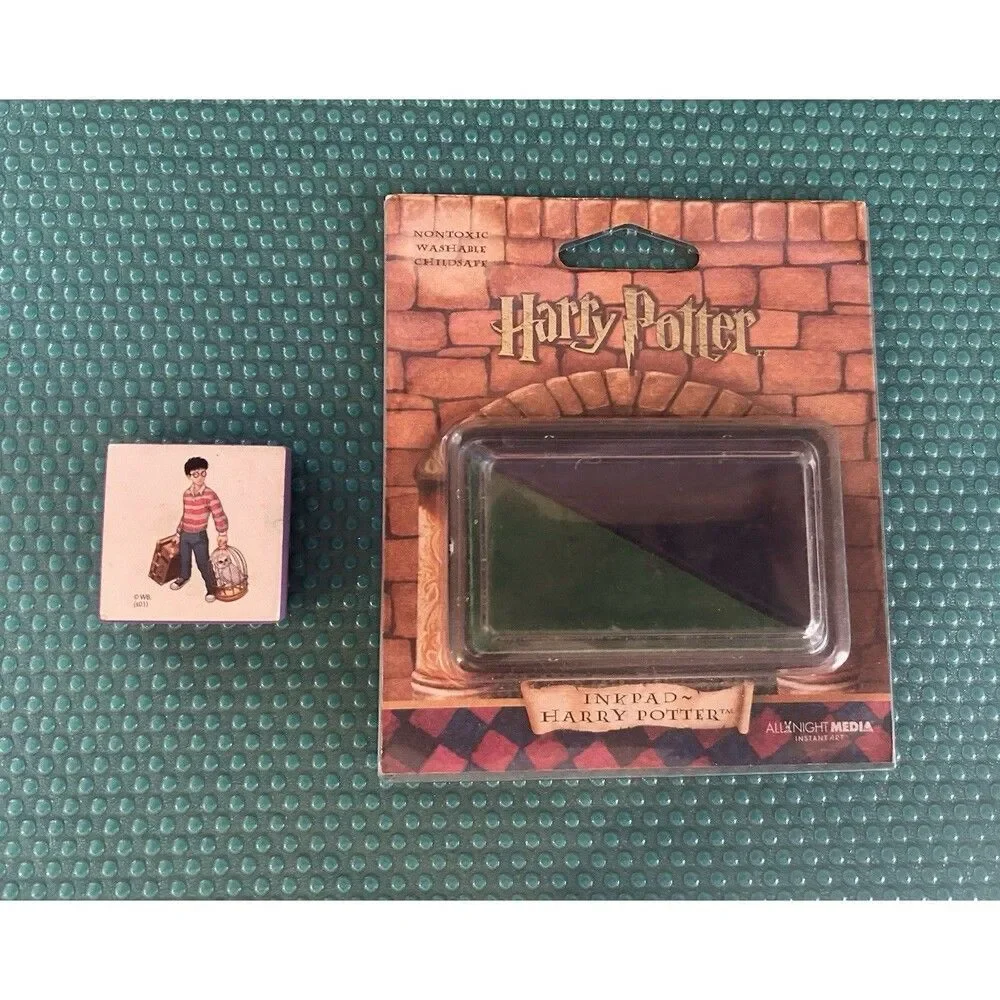 Lot of Vintage Harry‎ Potter Uno Game, Trading Cards, Ink Pad, Toy Books 2001